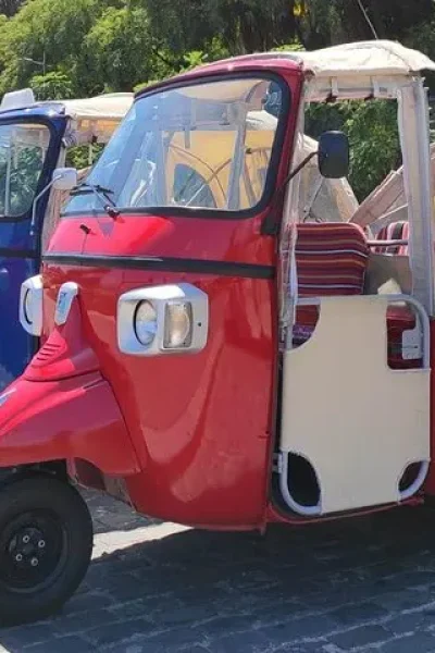Tuk tuk tour from Funchal to Câmara de Lobos, Madeira