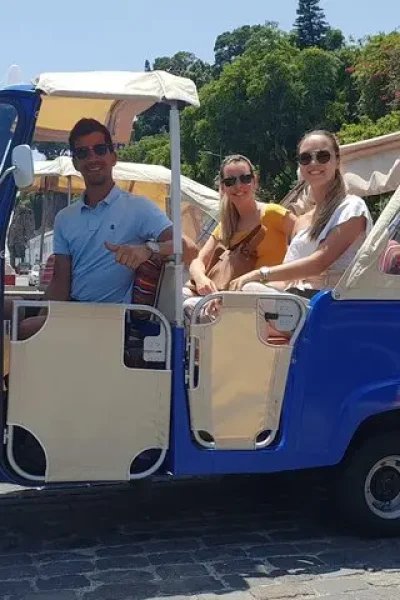 Tuk tuk tour from Funchal to Câmara de Lobos, Madeira